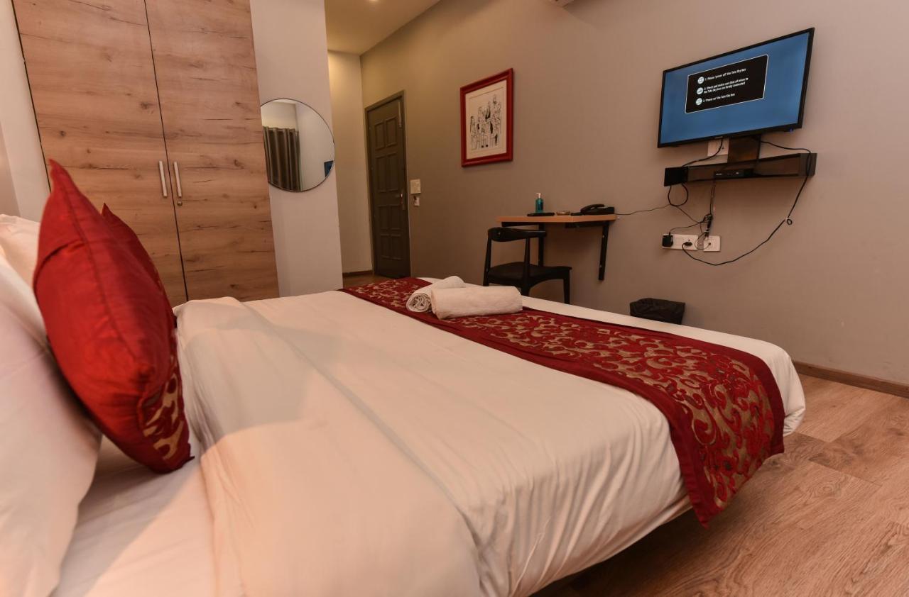 Hotel Red Saffron New Delhi Exterior foto